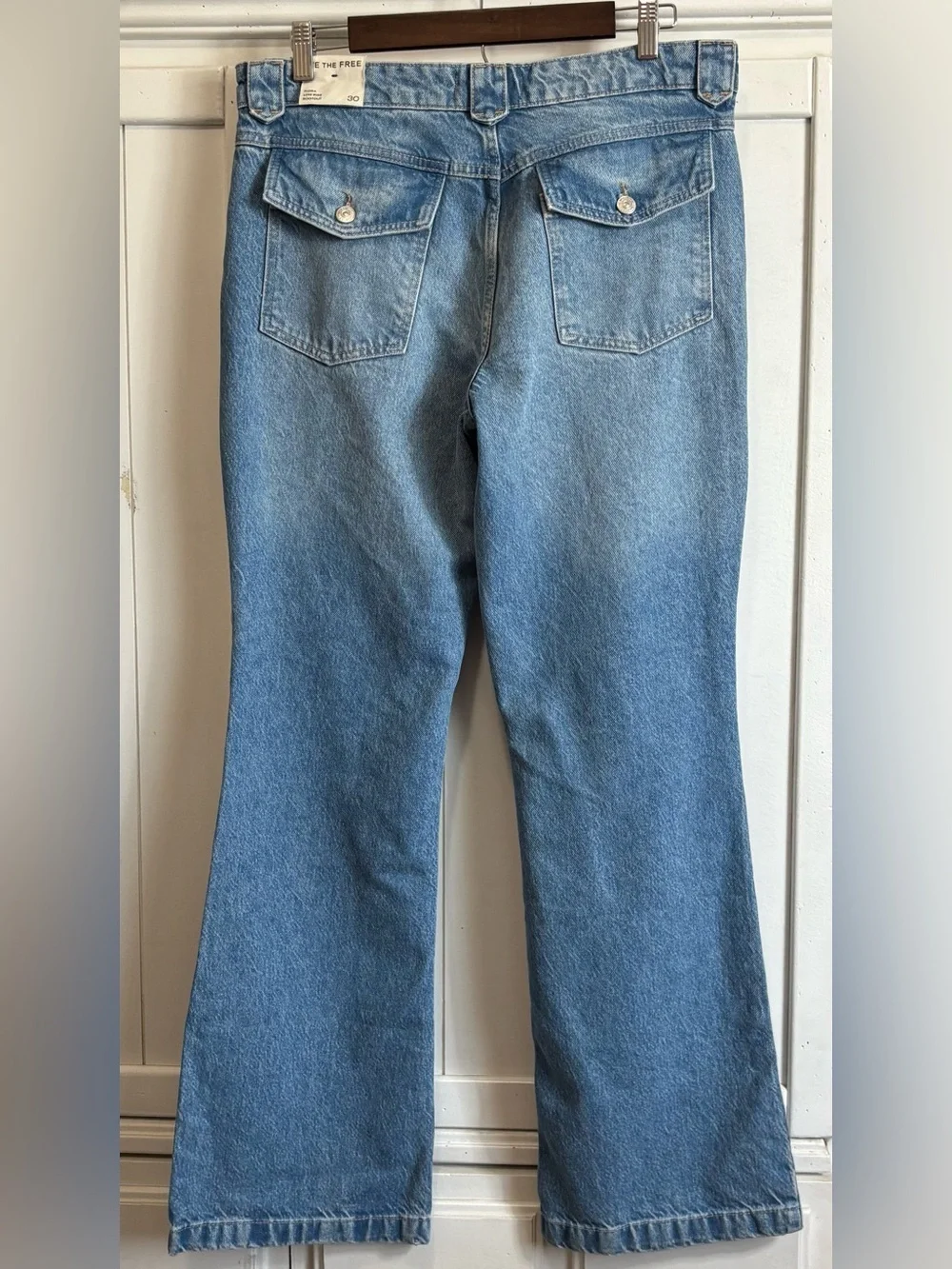 Free People Flora Low Rise Bootcut Jeans Botton Pocket Mai Tai Sky color NWT 30